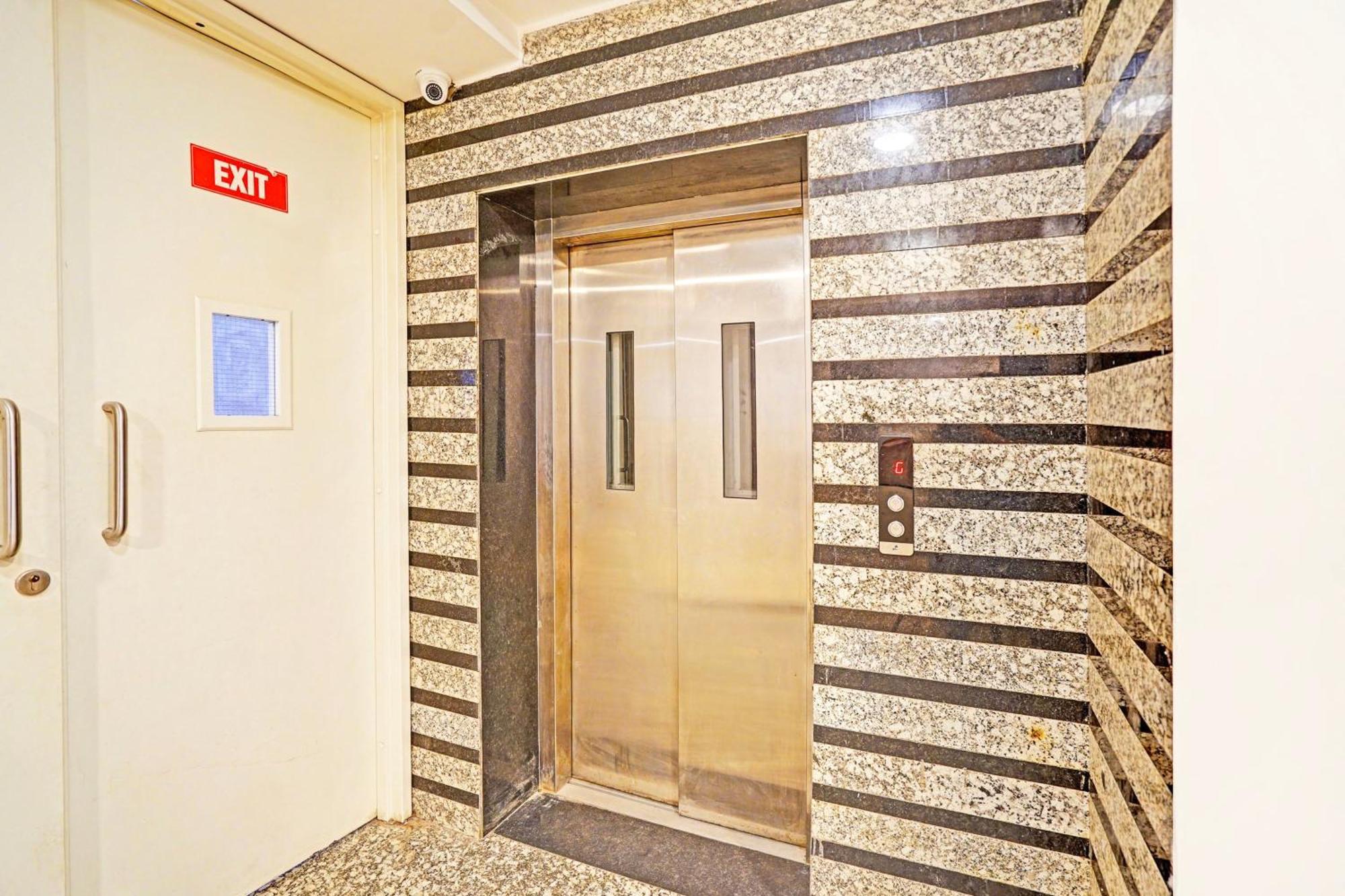 Collection O Tilak Nagar Near Pacific Mall Делі Екстер'єр фото